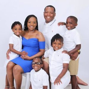 Meet your Posher, Devontae